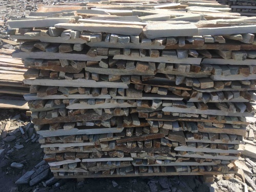 Горбушка златолит золотистый для облицовки купить в Озёрах