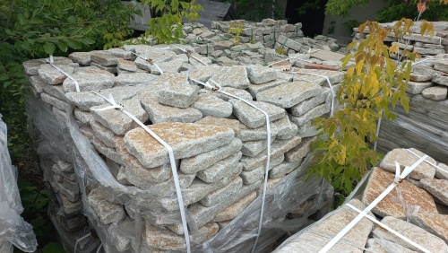 Гранитный плитняк галтованный для парковки купить в Озёрах