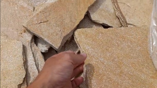 Плитняк златолит жёлтый золотистый для отмостки купить в Озёрах