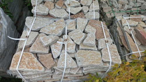 Гранитный плитняк галтованный для парковки купить в Озёрах