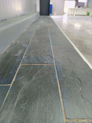 Плитка чёрная из натурального камня фасадная 30 см * 5 см, толщина 7 мм -30 мм купить в Озёрах